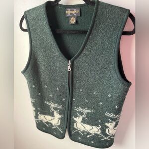 Vintage wool vest green reindeer small